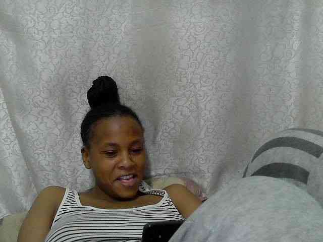 Caroldoly webcam
