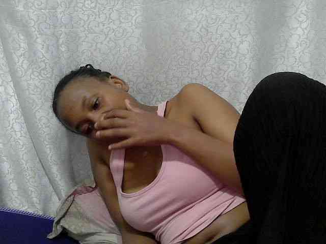 Caroldoly webcam