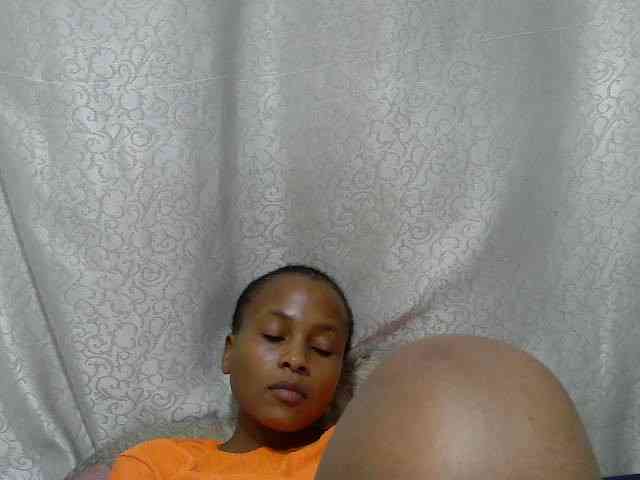 Caroldoly webcam