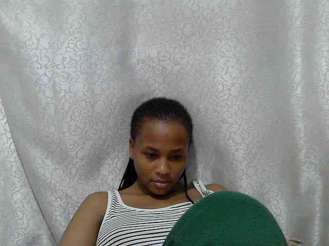 Caroldoly webcam