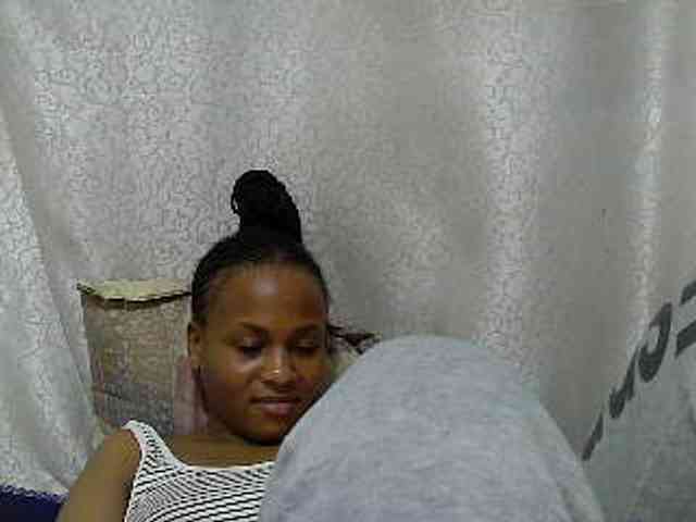 Caroldoly webcam