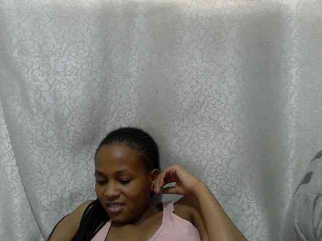 Caroldoly webcam