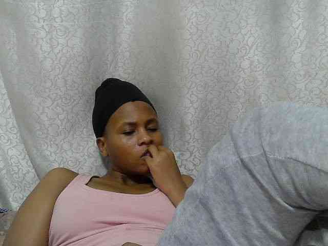 Caroldoly webcam