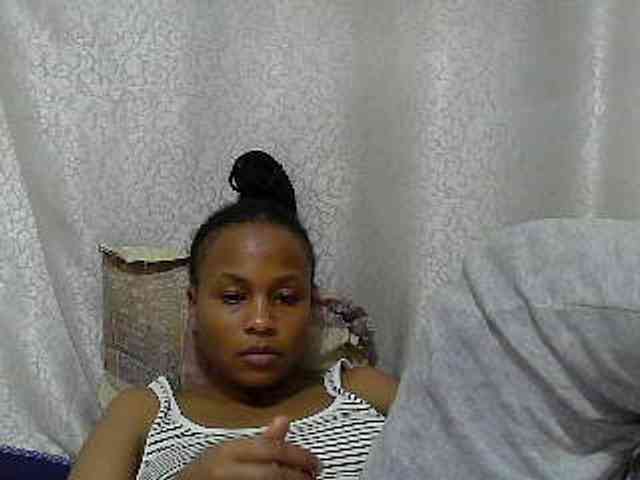 Caroldoly webcam