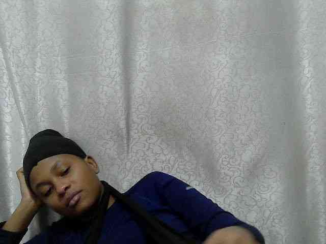 Caroldoly webcam