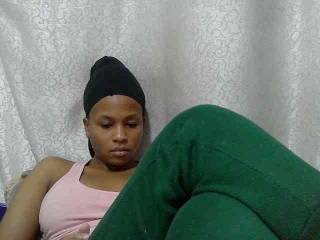 Caroldoly webcam