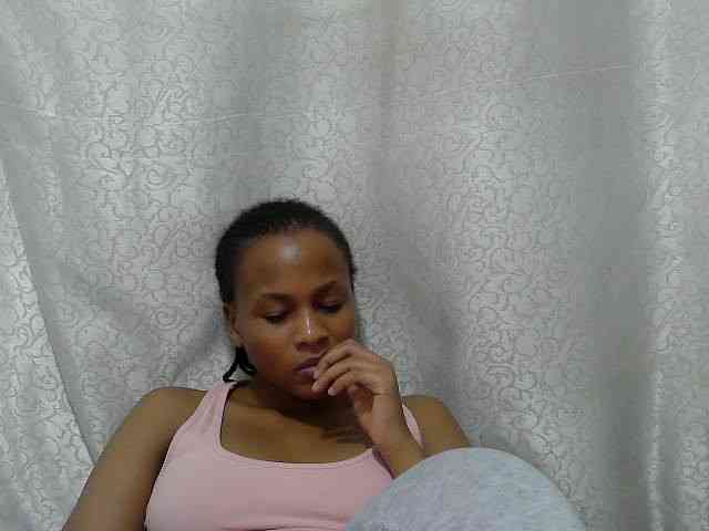 Caroldoly webcam