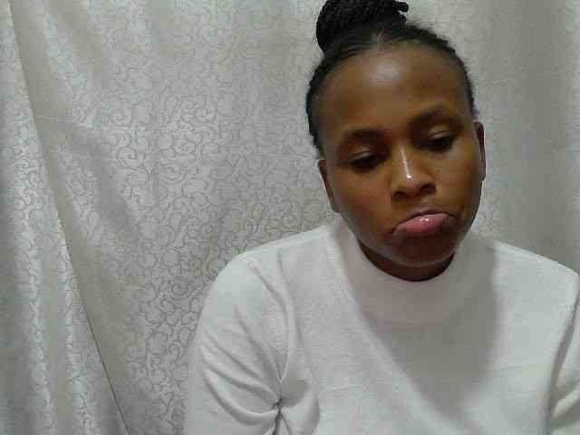 Caroldoly webcam