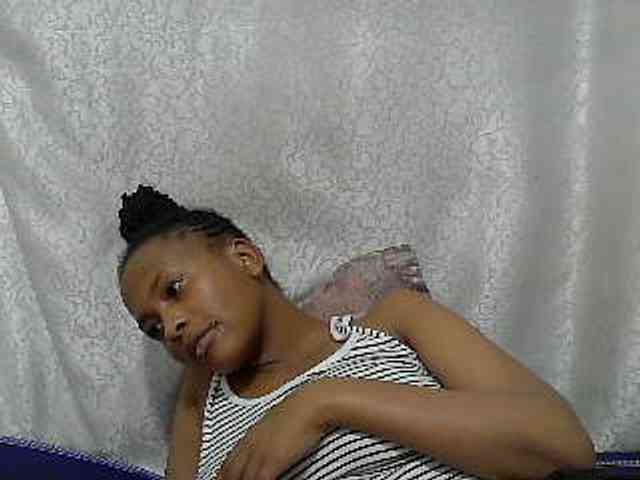 Caroldoly webcam