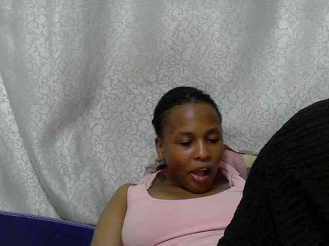 Caroldoly webcam