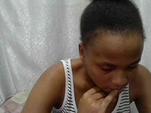 Caroldoly webcam
