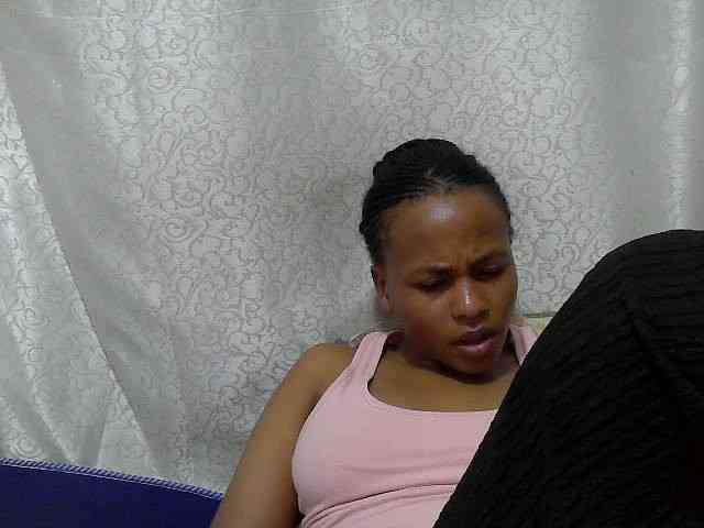 Caroldoly webcam