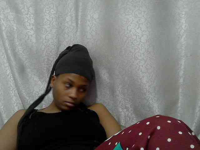 Caroldoly webcam