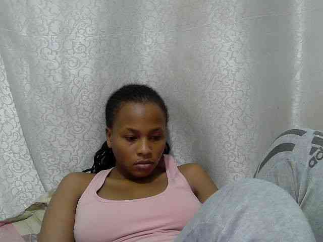 Caroldoly webcam