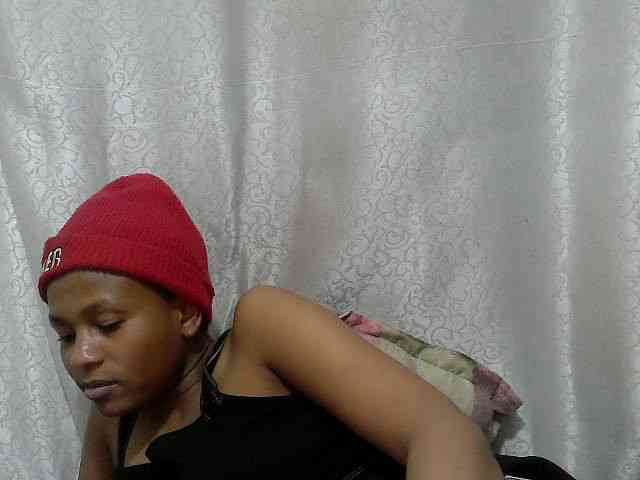 Caroldoly webcam