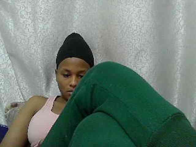 Caroldoly webcam