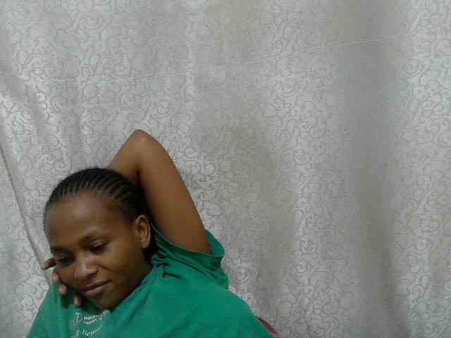 Caroldoly webcam