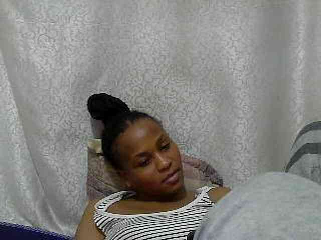 Caroldoly webcam