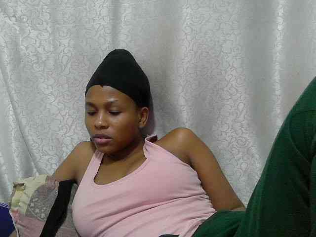 Caroldoly webcam