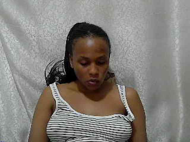 Caroldoly webcam