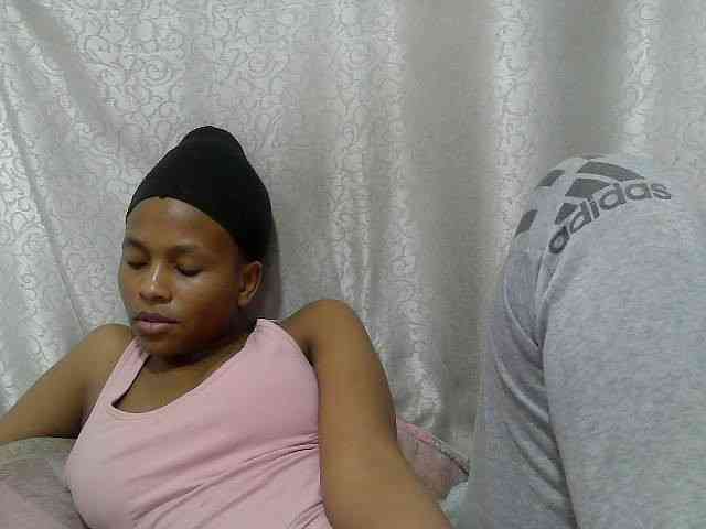 Caroldoly webcam
