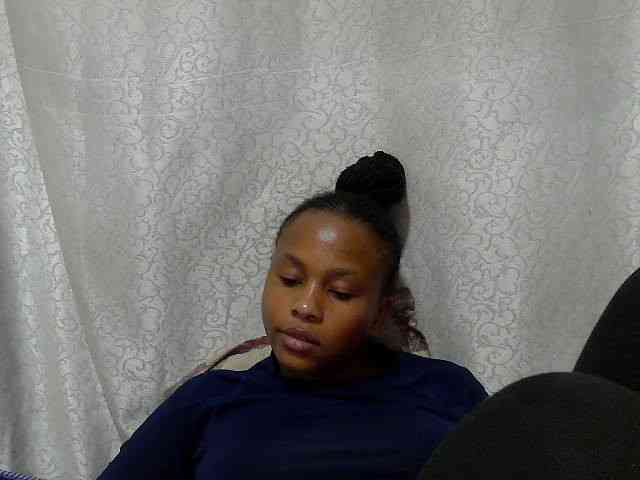 Caroldoly webcam
