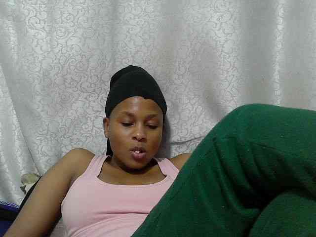 Caroldoly webcam