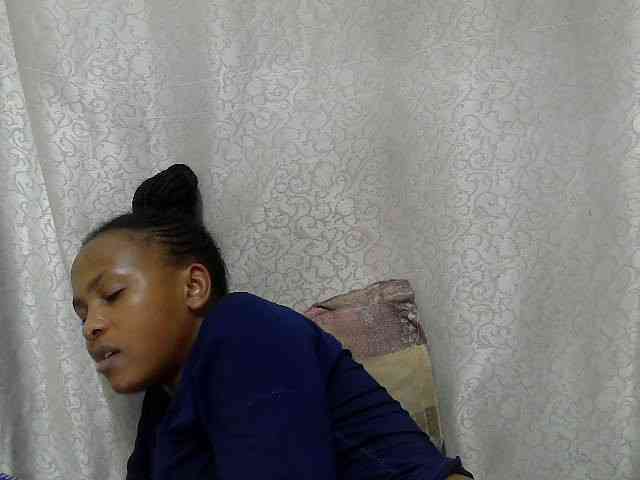 Caroldoly webcam