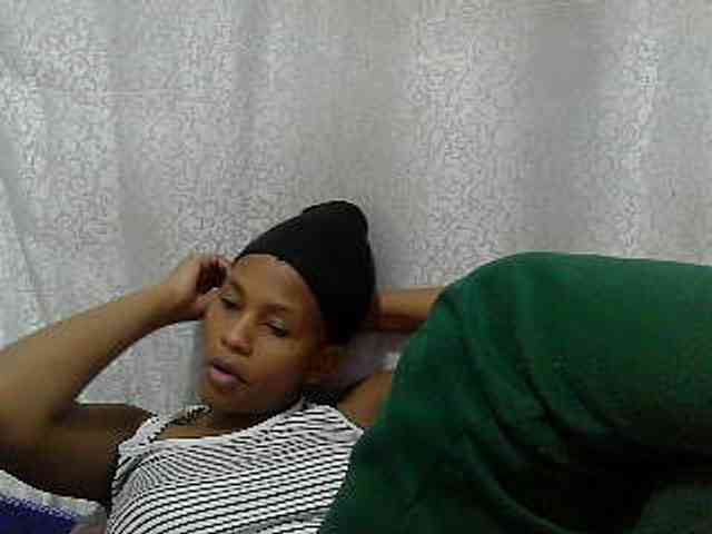 Caroldoly webcam
