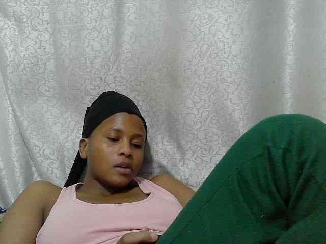 Caroldoly webcam