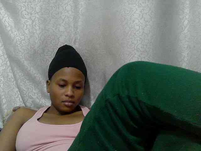 Caroldoly webcam