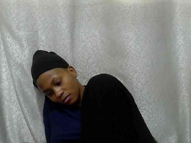 Caroldoly webcam