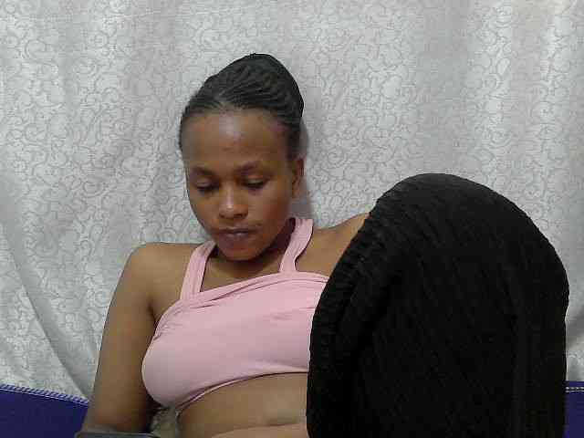 Caroldoly webcam