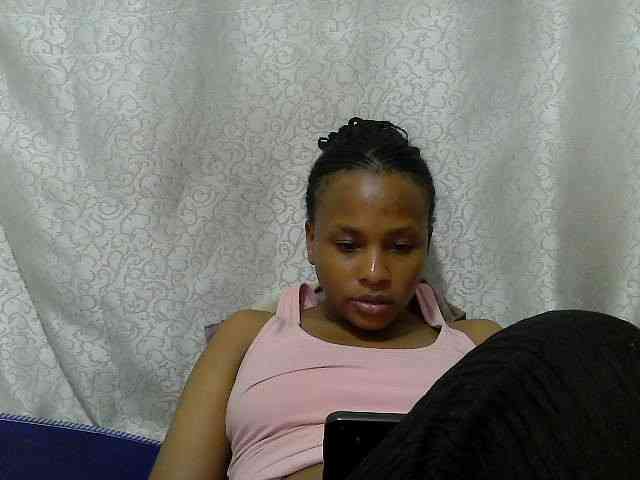 Caroldoly webcam