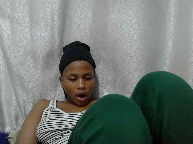 Caroldoly webcam