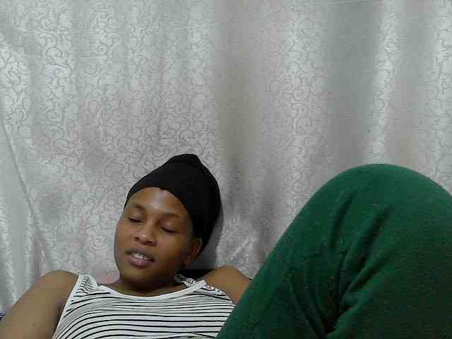 Caroldoly webcam