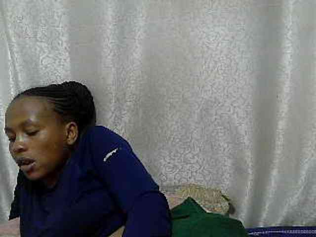 Caroldoly webcam