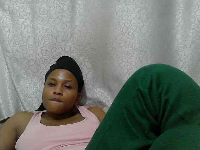 Caroldoly webcam