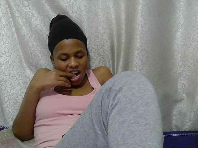 Caroldoly webcam