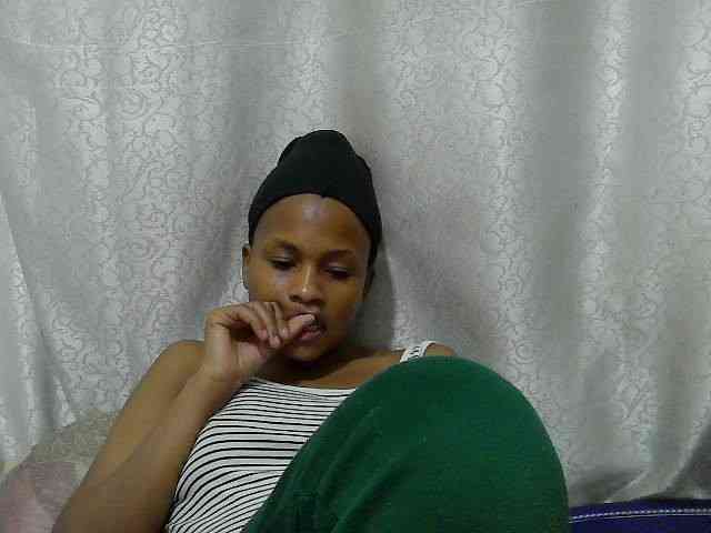Caroldoly webcam