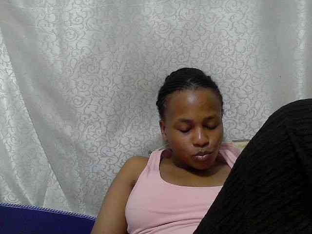 Caroldoly webcam