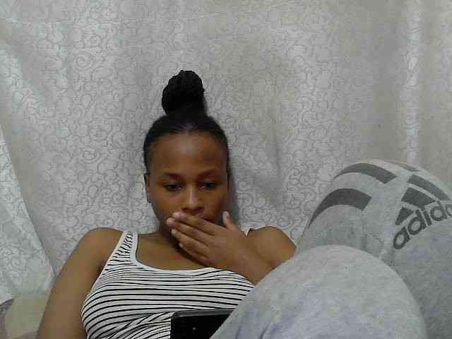 Caroldoly webcam