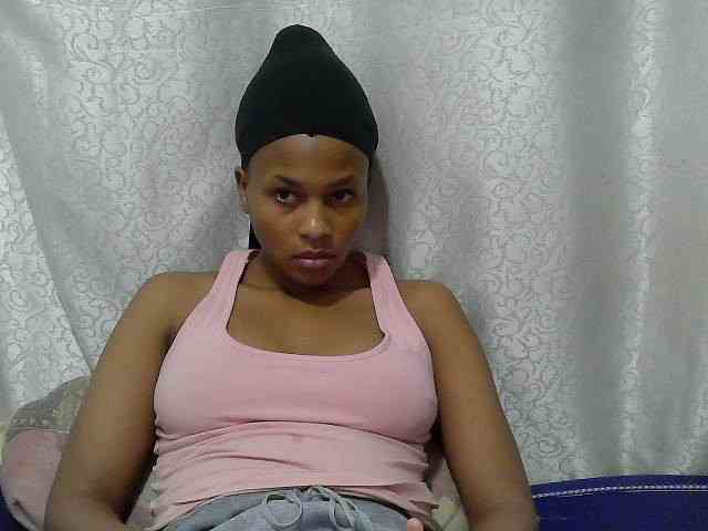 Caroldoly webcam