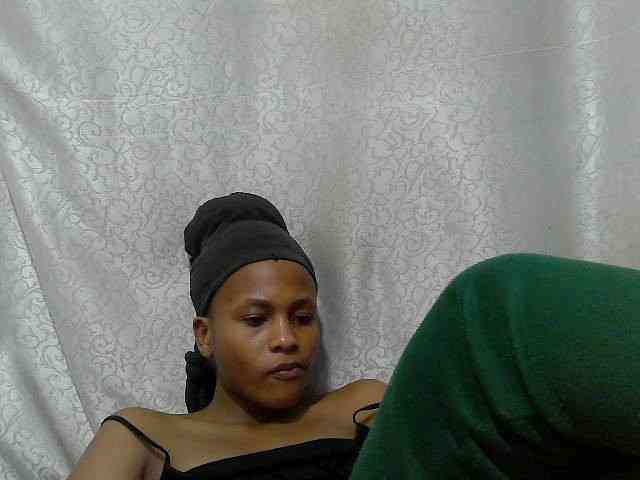 Caroldoly webcam