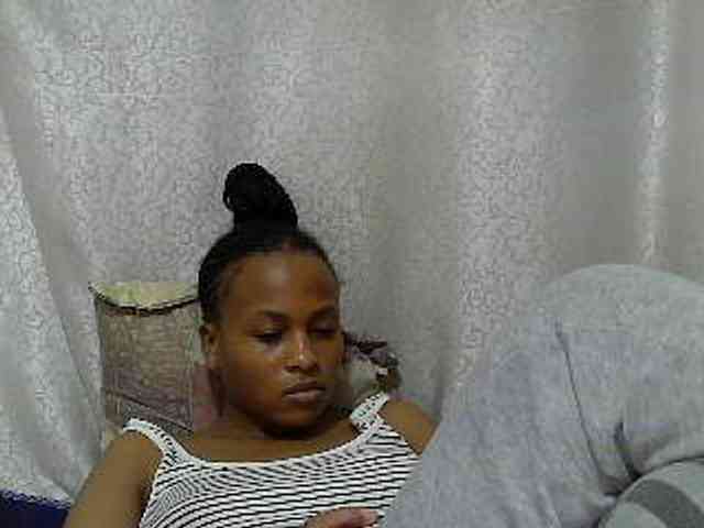 Caroldoly webcam
