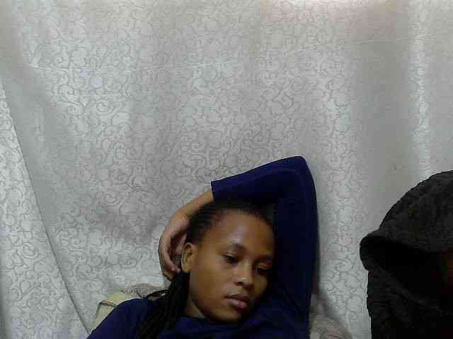 Caroldoly webcam