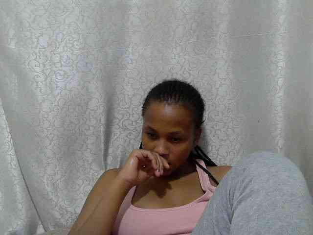 Caroldoly webcam