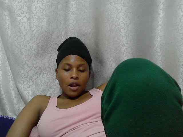 Caroldoly webcam