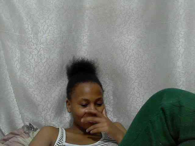 Caroldoly webcam