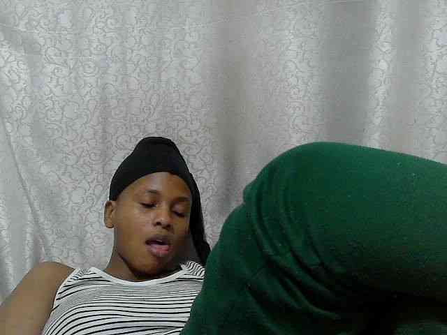 Caroldoly webcam